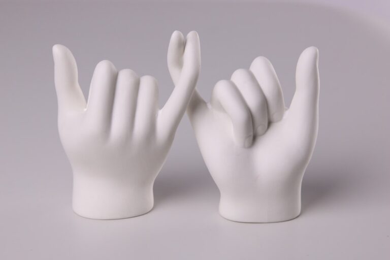 Finding the Perfect Gift: Hand Accessories for Loved Ones